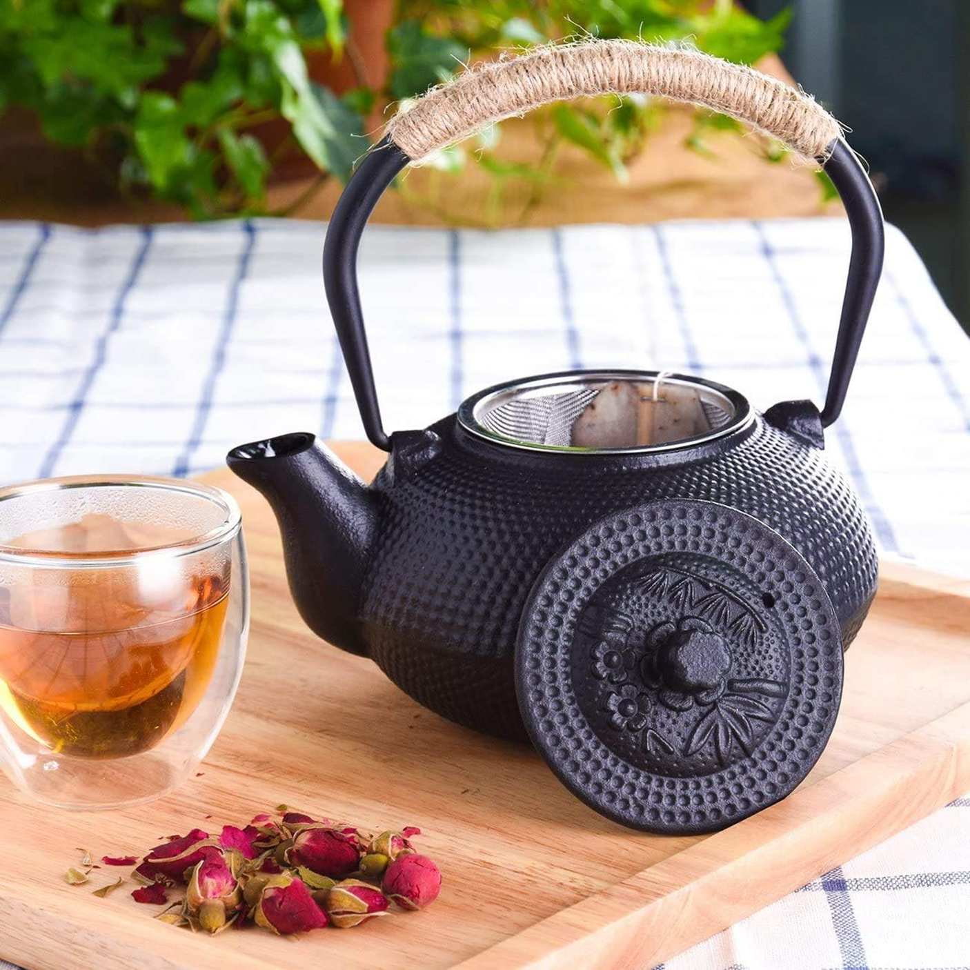 Japanese Cast Iron Teapot with Stainless Steel Infuser, Stovetop Safe - 22oz/650ml Capacity, Enameled Interior